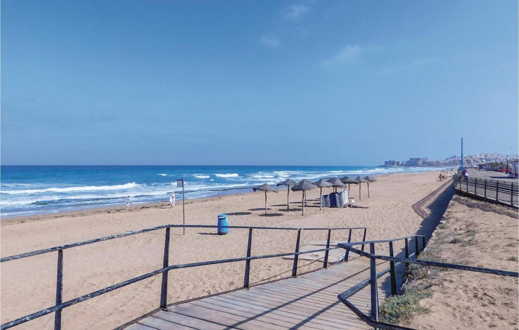 Cozy Apartment In Torrevieja-La Mata With Kitchen La Mata (Torrevieja) Exterior foto